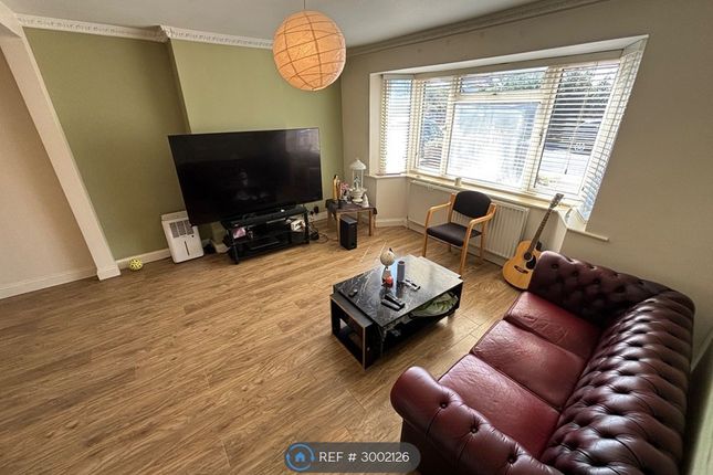Morello Avenue, Uxbridge photo 3