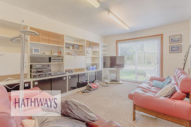 25 Willins, Cwmbran photo 4