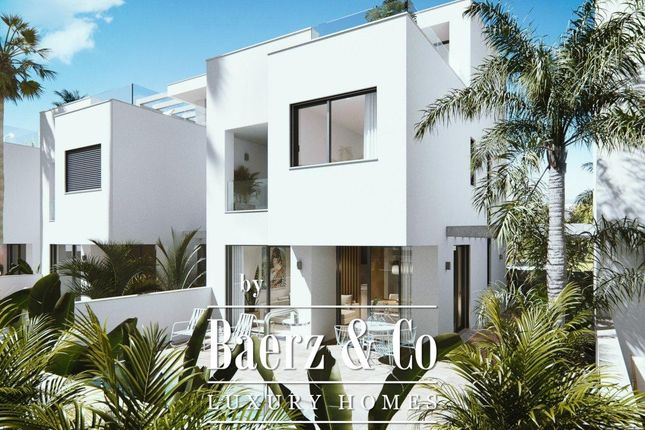 Villa for sale in Playa De Las Higuericas, C. Catamarán, 81, 03191 Pilar De La Horadada, Alicante, Spain