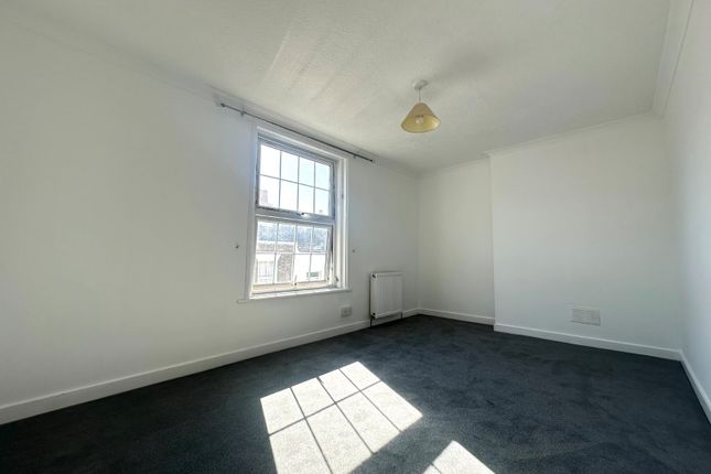13, Abbots Hill, Kent photo 4