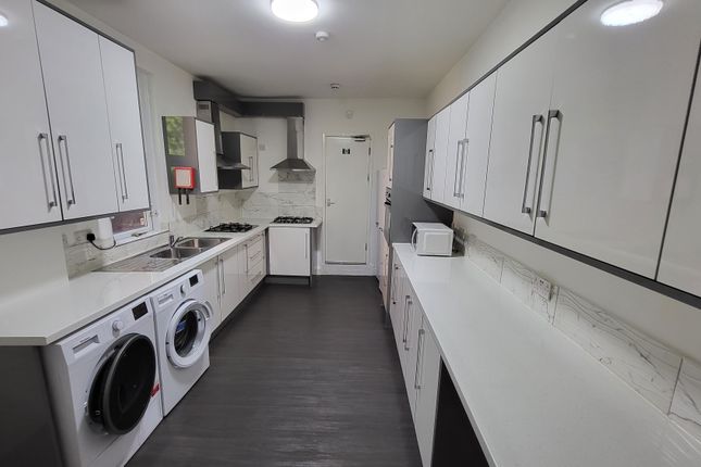 Terraced house to rent in Derby Road, Fallowfield, Manchester
