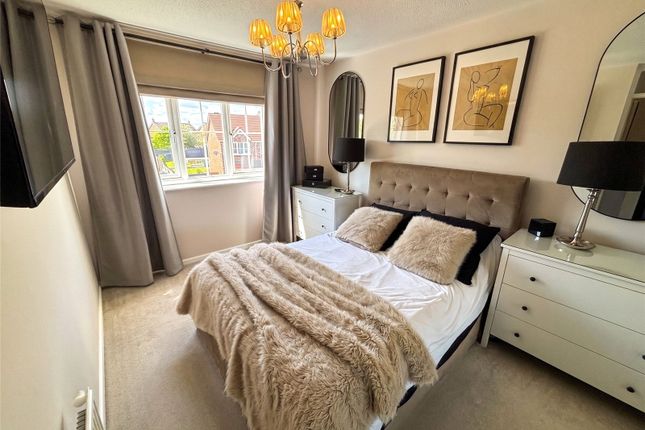 14, Cornflower Grove, Telford photo 4