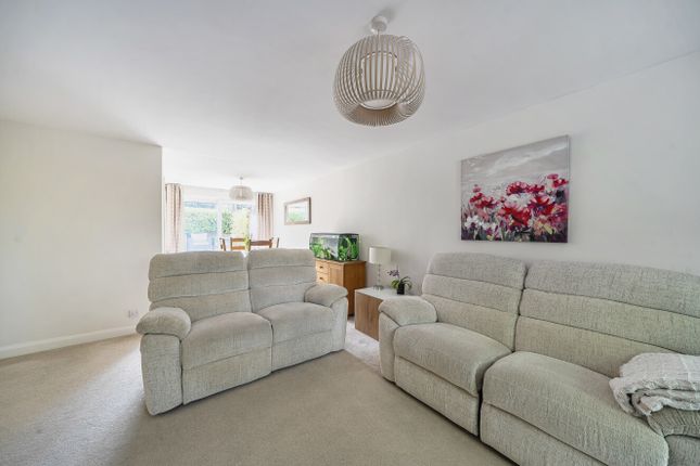 100, Oakwood Drive, Southampton photo 3