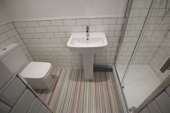 Flat 1, 14 Park Crescent, Leeds photo 5