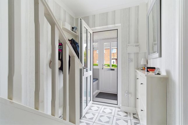 15, Kirkfield Road, WITHERNSEA photo 3