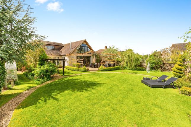 Thumbnail Detached house for sale in Worlds End Lane, Weston Turville, Aylesbury