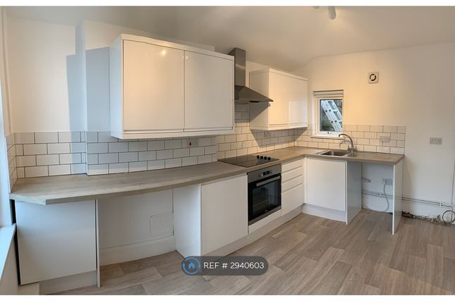 Yew Tree Cottages, Cefn Coed, Merthyr Tydfil photo 5