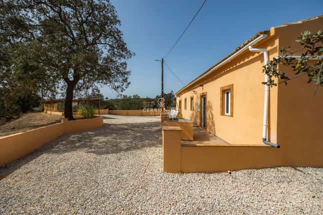 Villa for sale in São Bartolomeu De Messines, Portugal