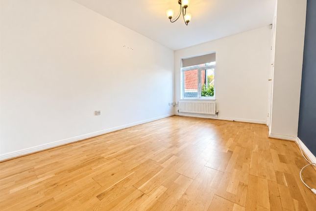 Quob Farm Close, Southampton photo 3