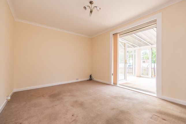35, Broomside Terrace, Edinburgh photo 3