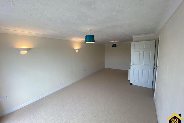 206, Mountbatten Close, Preston photo 4