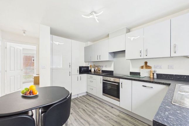5 Poole Avenue, Nottingham photo 3