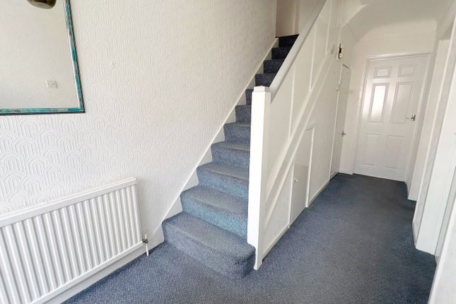 51, Broomfield Crescent, Manchester photo 4