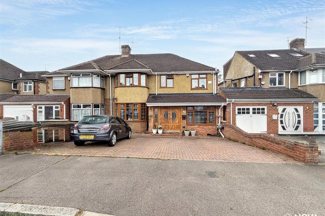 5-bed house on 19, Stratton Gardens, Luton, £625,000