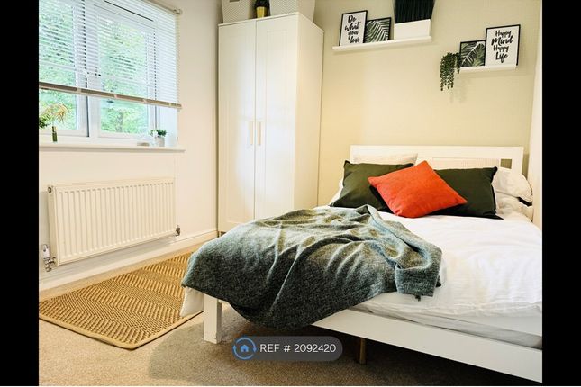 Thumbnail Room to rent in Meander Mews, Colchester