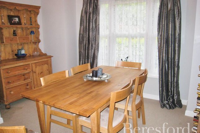 79, Ridgewell Avenue, Essex photo 3