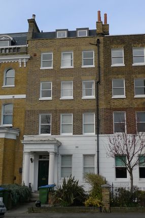 Flat to rent in West Grove, London