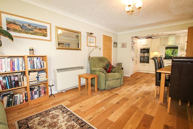 Flat for sale in Cheveley Road, Newmarket
