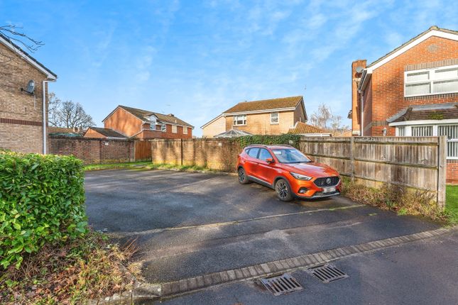 Maisonette for sale in Applewood Place, Totton, Southampton