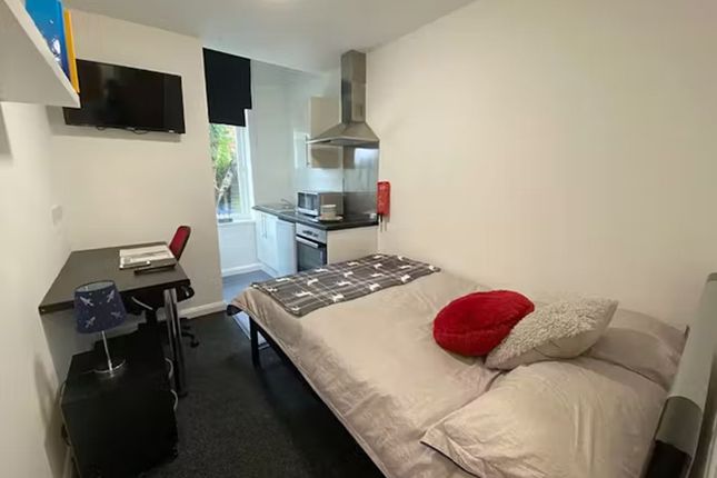 Thumbnail Flat to rent in Students - Regent Road, 120 Regent Road, Leicester