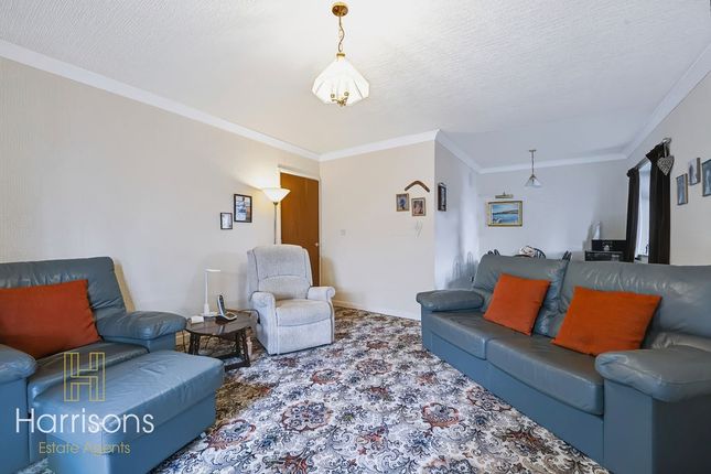 20 Burnleigh Court, Bolton, Lancashire photo 4