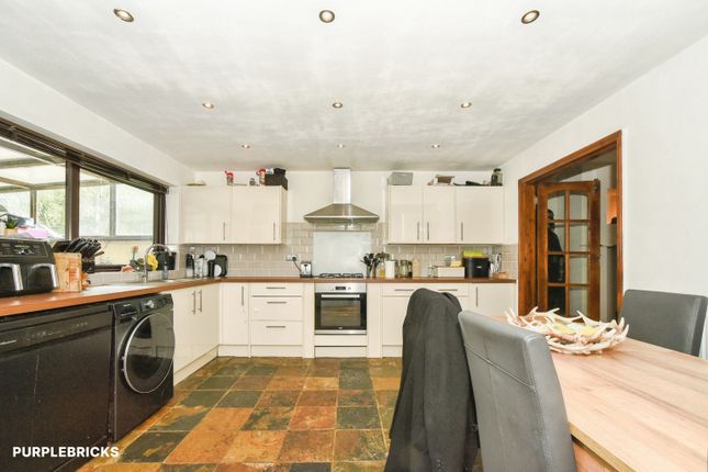 13, Boldrewood - Liden, Swindon photo 4