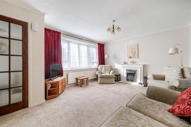 Bean Oak Road, Wokingham photo 2