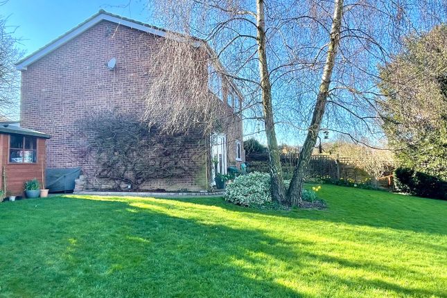 6 The Crest, SAWBRIDGEWORTH photo 4