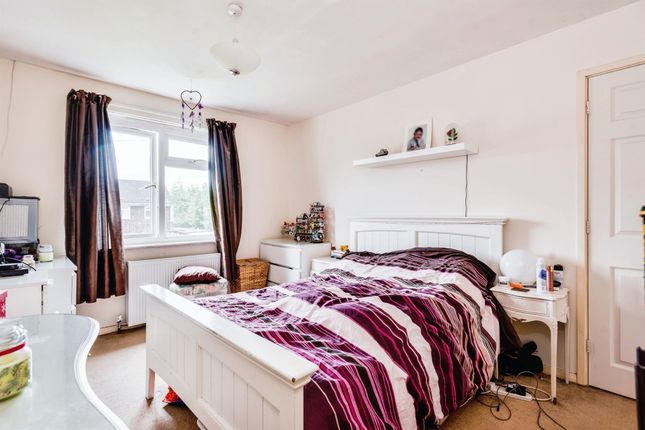 Terraced house for sale in Samphire Road, Oxford