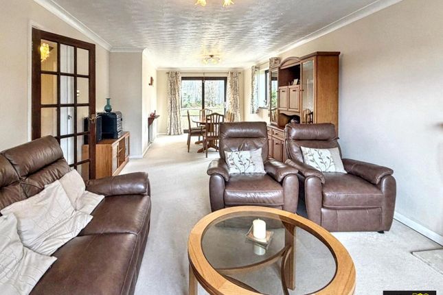 2, Moordown Avenue, Weymouth photo 3