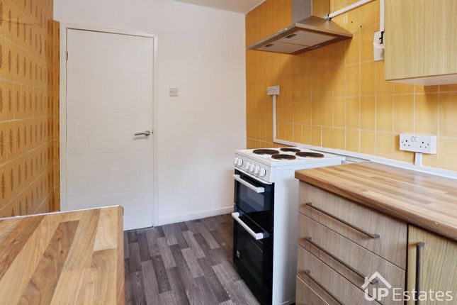 16 Crossley Court, Cross Road, Coventry photo 4
