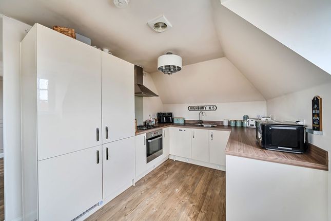 52 Danegeld Avenue, Great Denham photo 3