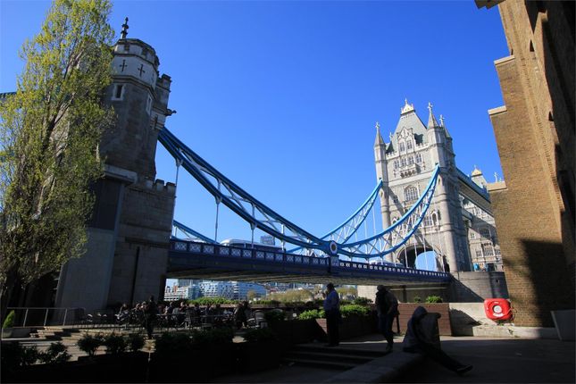 Flat to rent in Admirals Court, 30 Horselydown Lane, Tower Bridge
