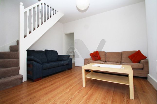 Thumbnail Terraced house to rent in Morley Avenue, Wood Green