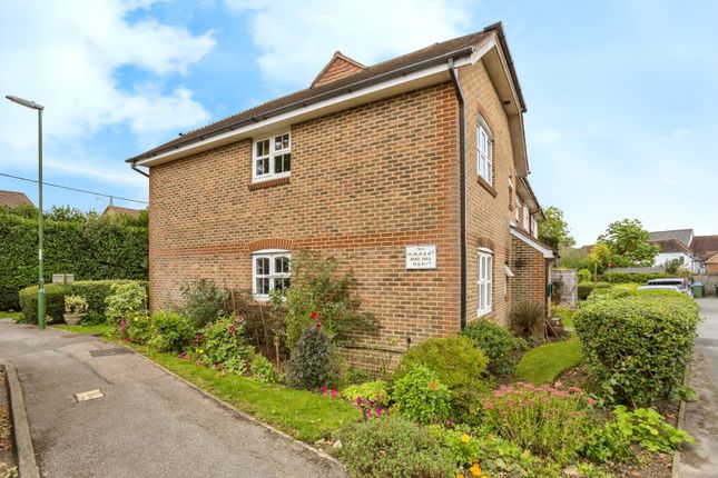 33, Rose Hill, West Sussex photo 2