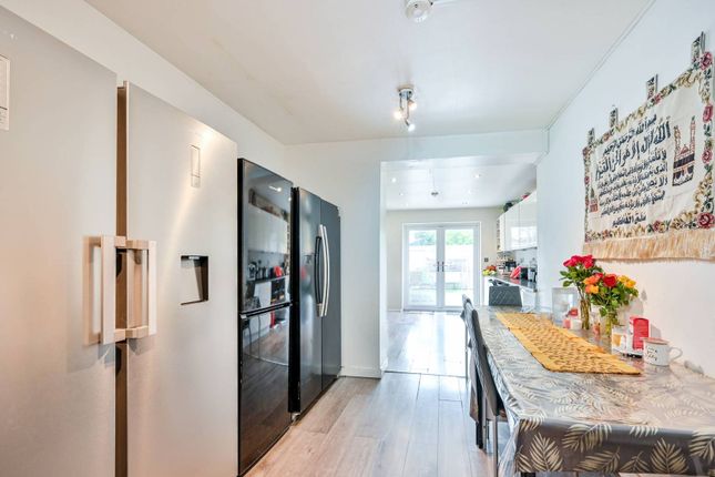 5-bed house on Albert Drive, Sheerwater, £650,000
