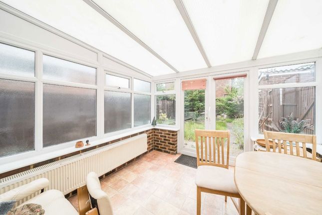 59, Scotts Avenue, Sunbury-On-Thames photo 4