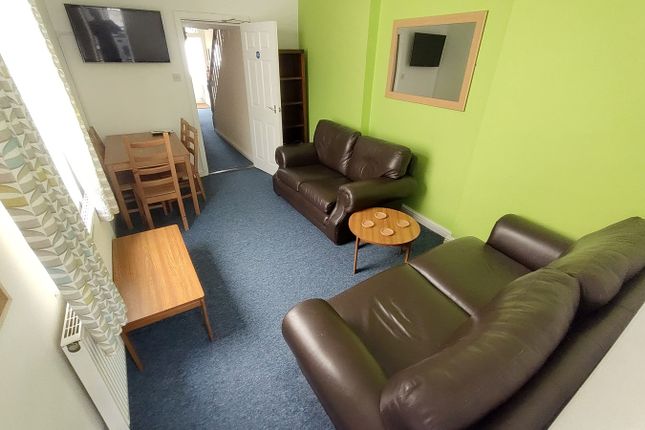 Shared accommodation to rent in Rhyddings Park Road, Brynmill, Swansea