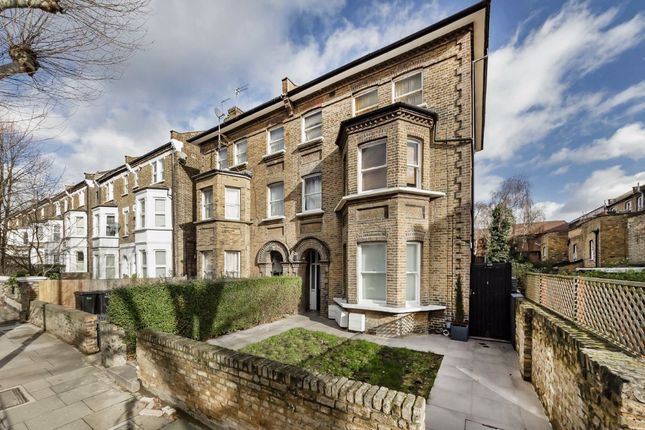 Thumbnail Flat to rent in Fordwych Road, London