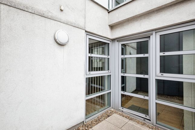 Apartment 811, The Lock Building, 41, Whitworth Street West, Manchester photo 4