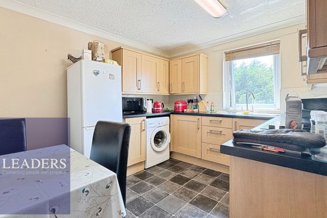 26, Elizabeth Way, Essex photo 2