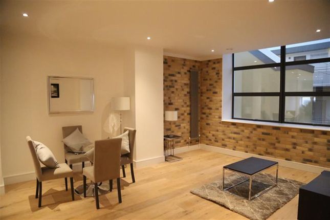 Flat 226, Carlow, Camden, London photo 4