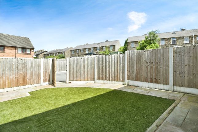 2C Bakehurst Gardens,, Jubilee Gardens, High Peak photo 4