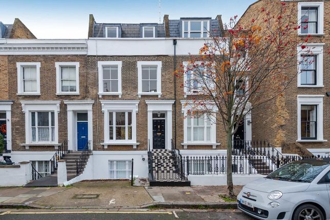 Thumbnail Property to rent in Britannia Road, London