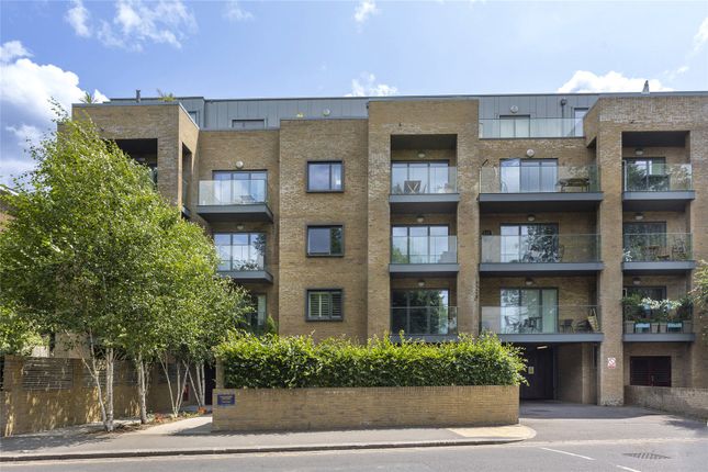 Flat for sale in Goldstone Crescent, Hove, East Sussex