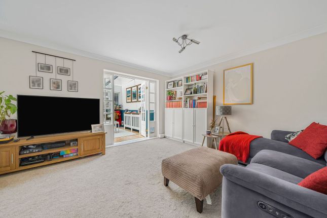 43, Studios Road, Shepperton photo 3