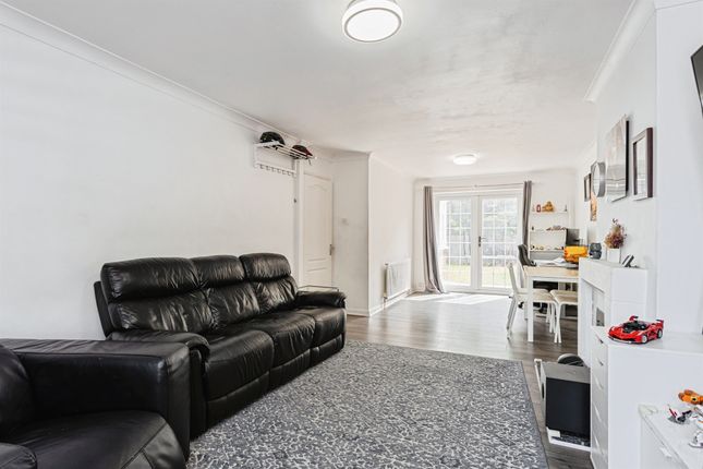 12, Grove Road, BURGESS HILL photo 2