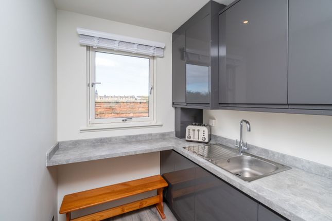8, 36, Thorntree Street, Edinburgh photo 5