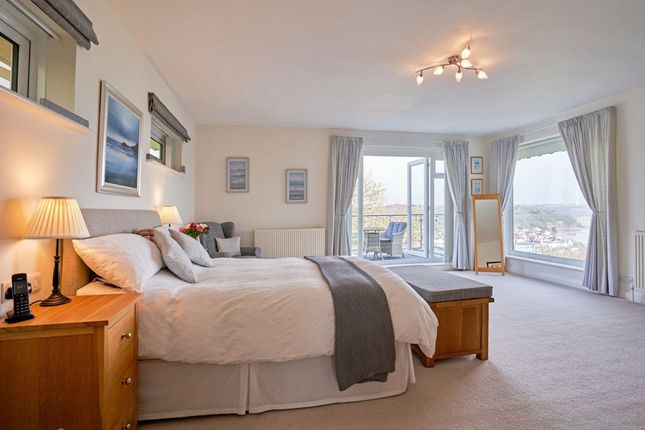 Bevelin House Sandy Hill Road, Saundersfoot photo 4