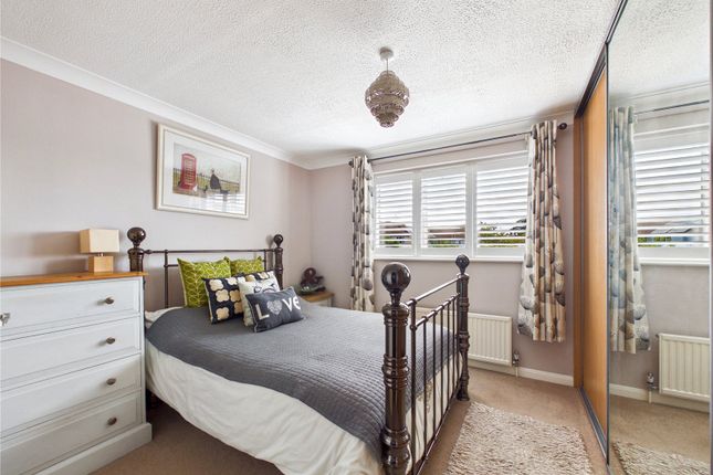 22, Foden Avenue, Suffolk photo 4